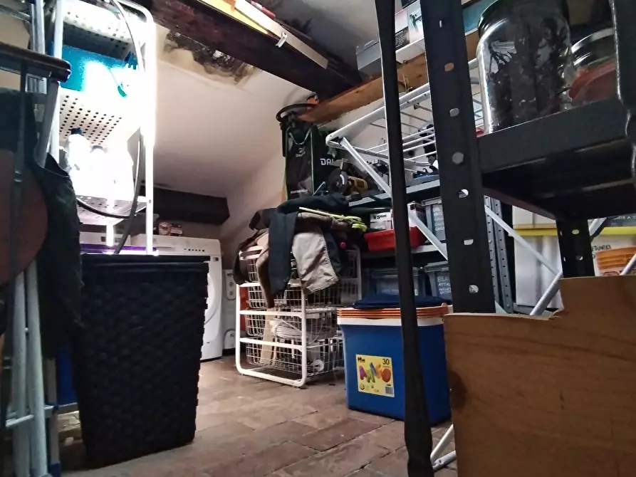 Immagine 27 di Appartamento in vendita  a Livorno