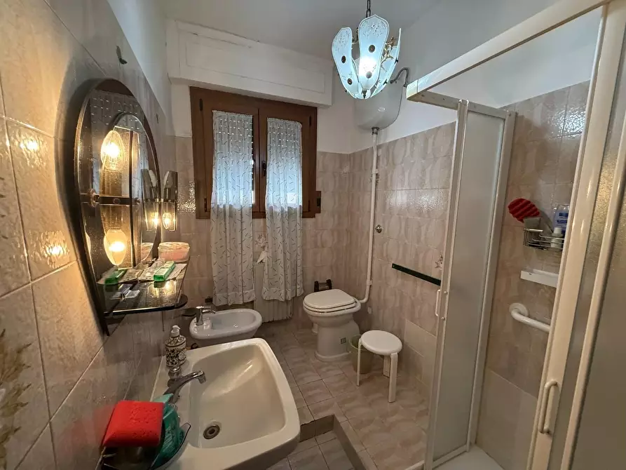 Immagine 21 di Appartamento in vendita  a Cascina