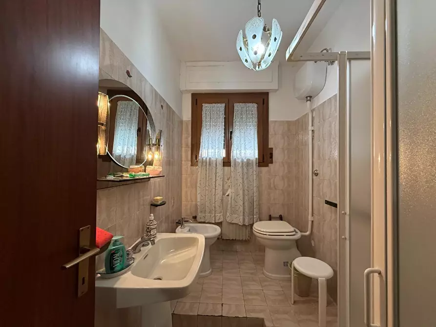 Immagine 23 di Appartamento in vendita  a Cascina