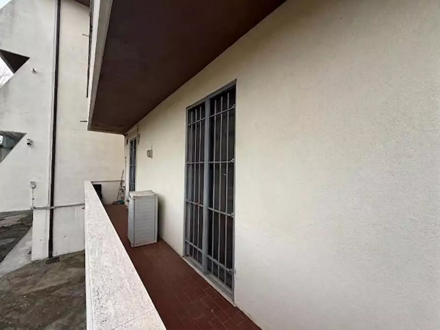 Immagine 10 di Appartamento in vendita  a Cascina