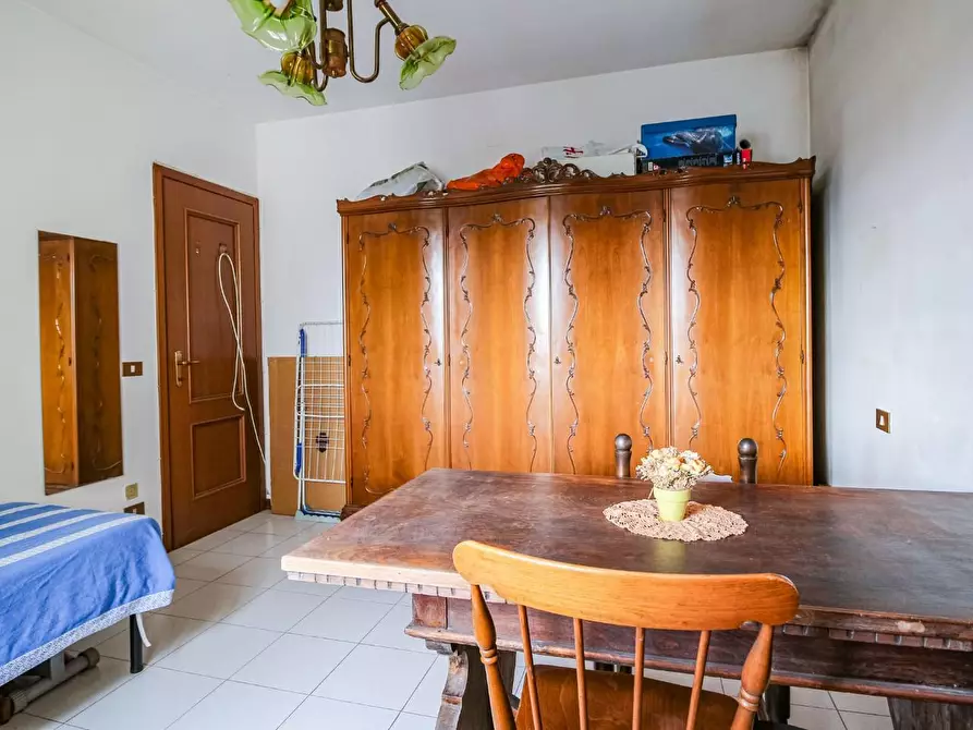 Immagine 11 di Appartamento in vendita  a Pisa