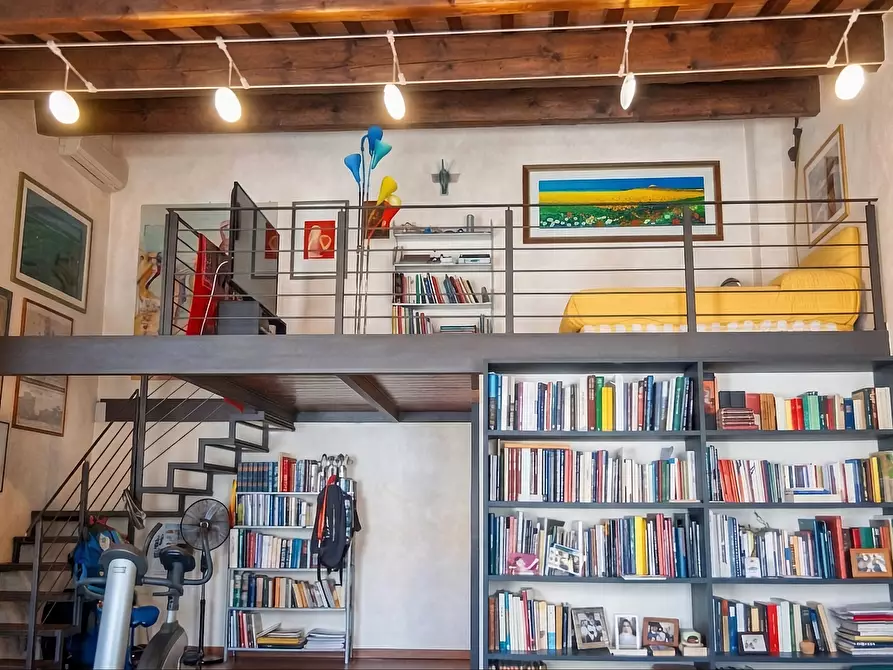 Immagine 21 di Villa in vendita  a Montopoli In Val D'arno