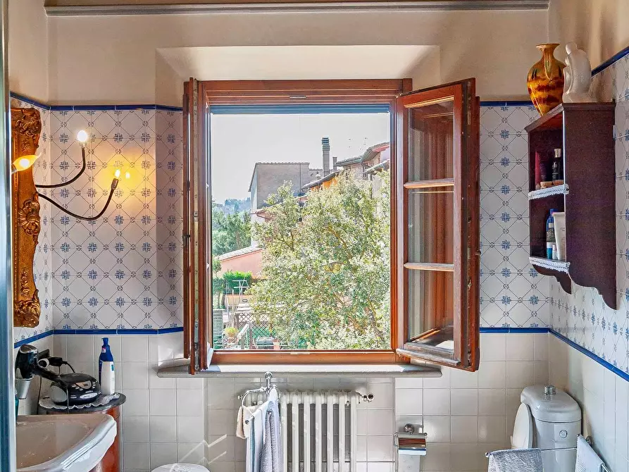 Immagine 27 di Villa in vendita  a Montopoli In Val D'arno