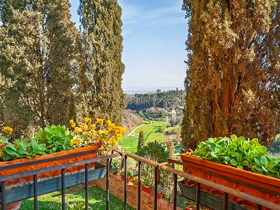 Immagine 13 di Villa in vendita  a Montopoli In Val D'arno