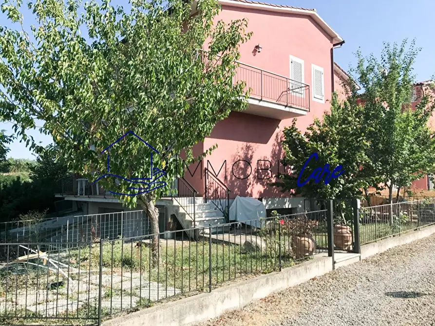 Immagine 8 di Terratetto in affitto  a Montalcino