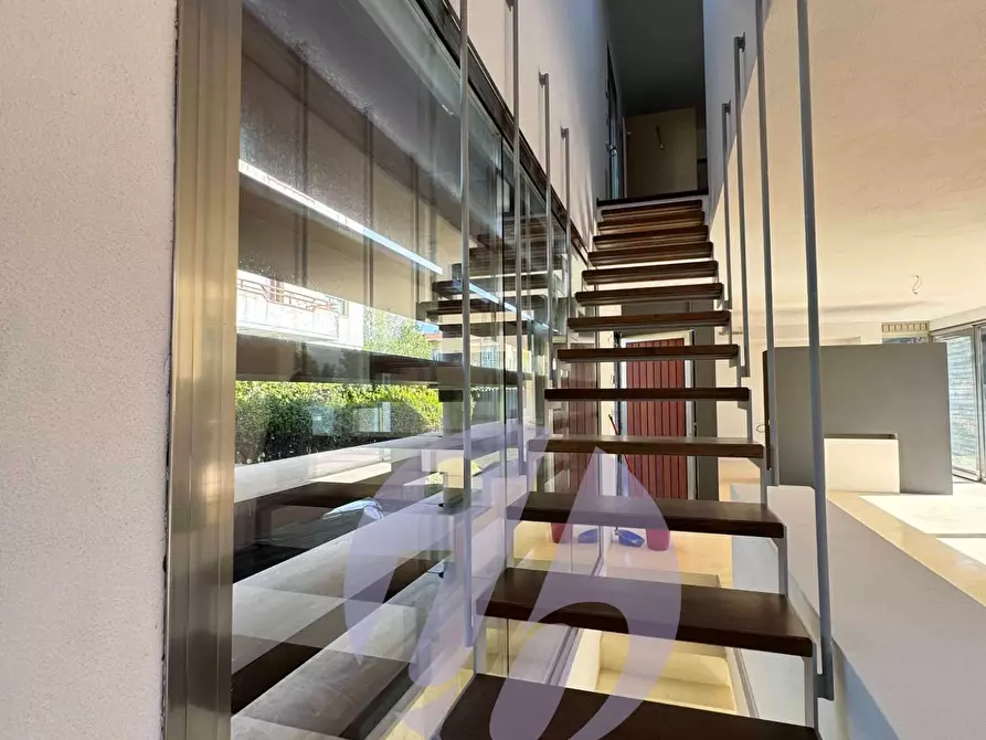 Immagine 19 di Villa in vendita  a Camaiore