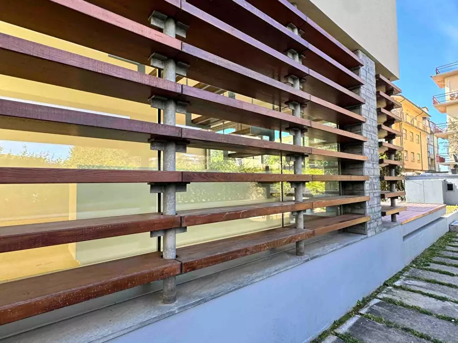 Immagine 10 di Villa in vendita  a Camaiore