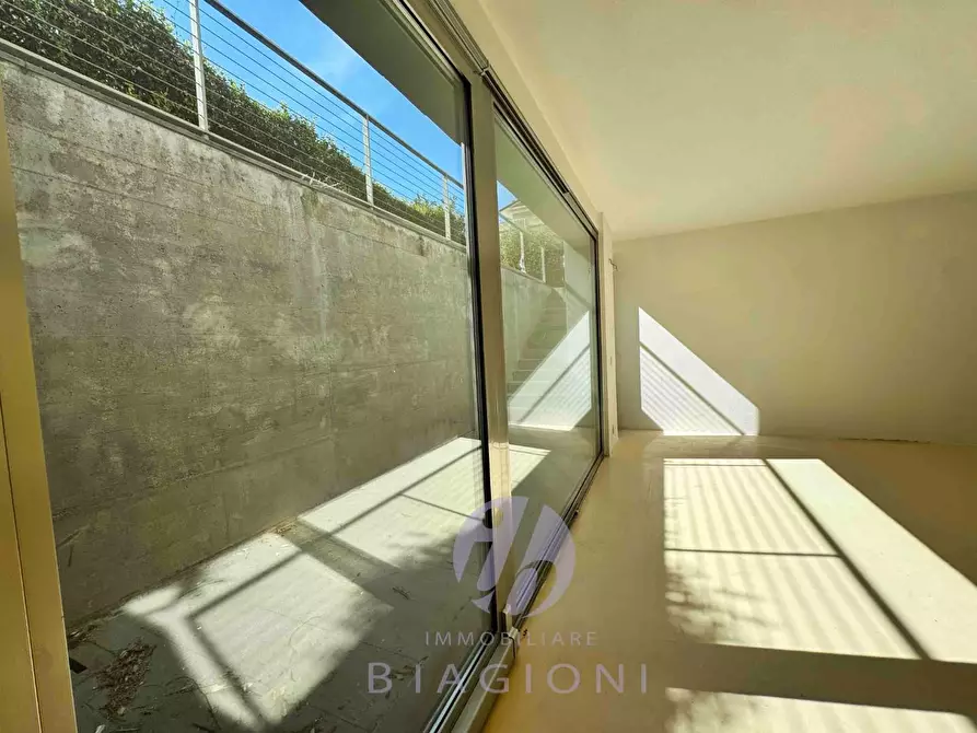 Immagine 29 di Villa in vendita  a Camaiore