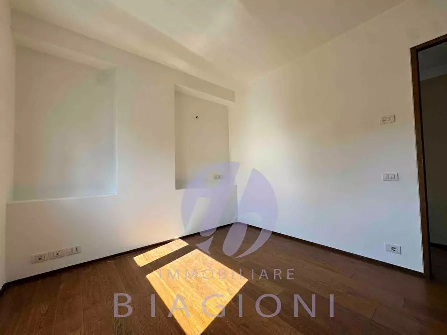 Immagine 39 di Villa in vendita  a Camaiore