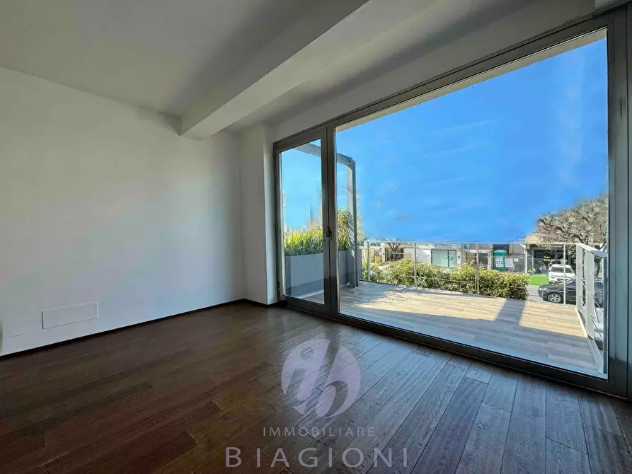 Immagine 32 di Villa in vendita  a Camaiore