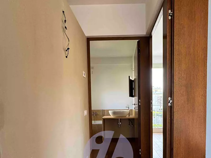 Immagine 30 di Villa in vendita  a Camaiore