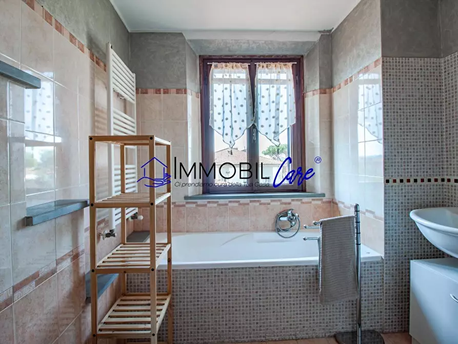 Immagine 12 di Appartamento in vendita  a Collesalvetti