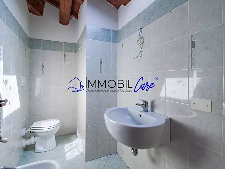 Immagine 18 di Appartamento in vendita  a Collesalvetti