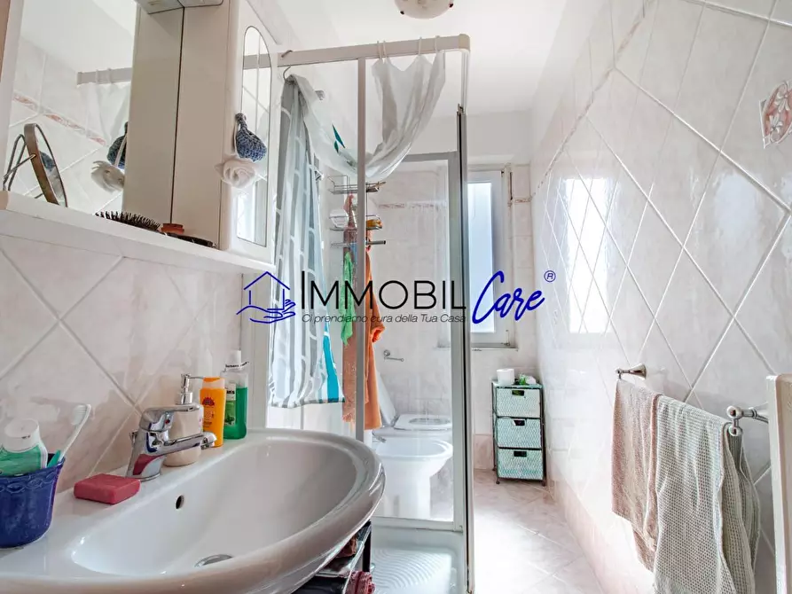 Immagine 18 di Appartamento in vendita  a Livorno