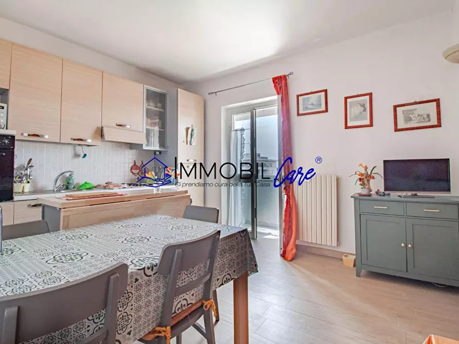 Immagine 2 di Appartamento in vendita  a Livorno