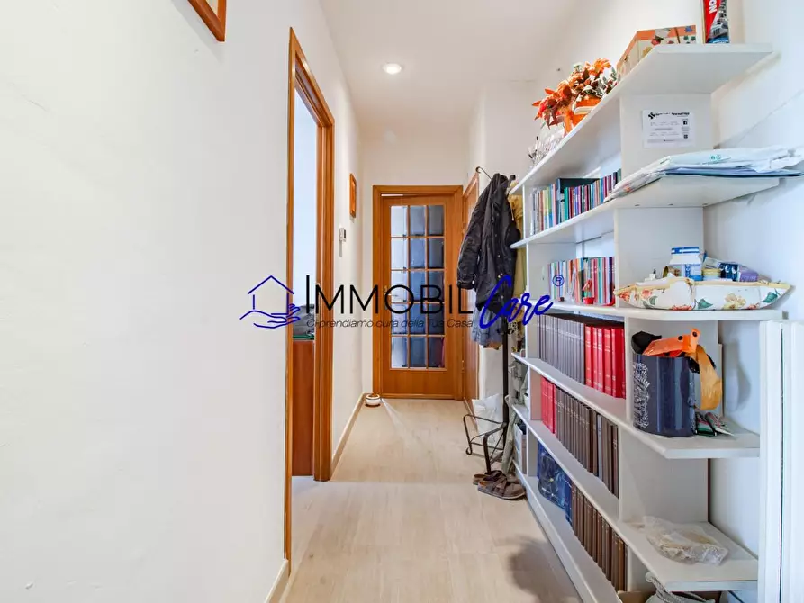 Immagine 8 di Appartamento in vendita  a Livorno