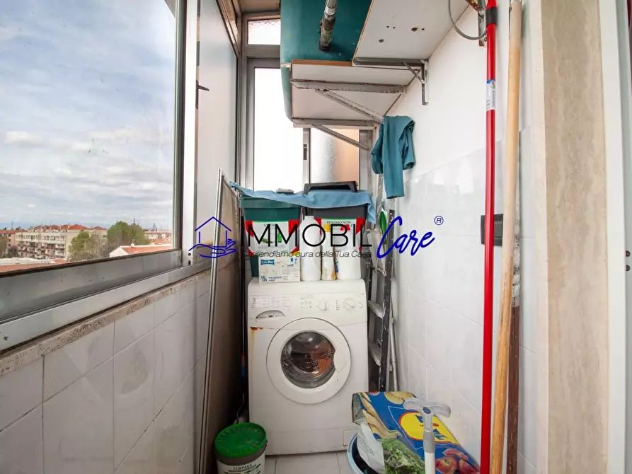 Immagine 10 di Appartamento in vendita  a Livorno