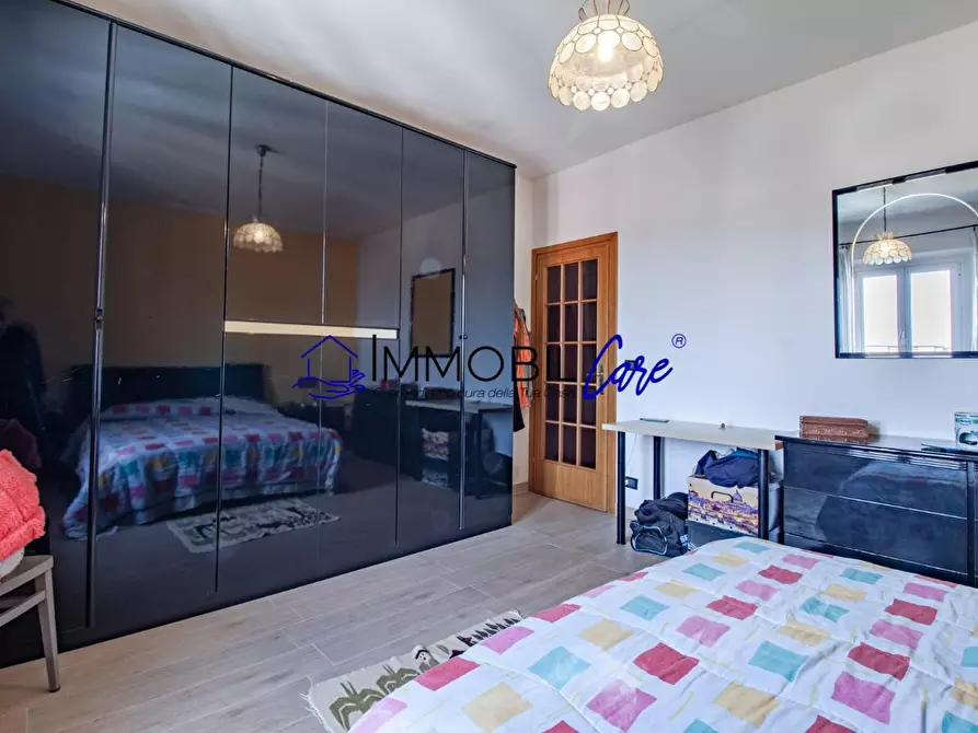 Immagine 15 di Appartamento in vendita  a Livorno