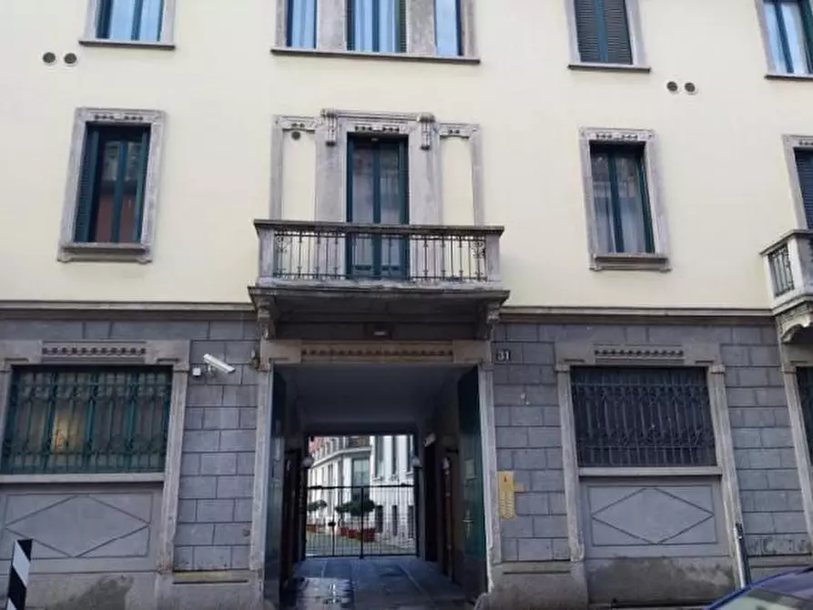 Immagine 1 di Appartamento in vendita  a Milano