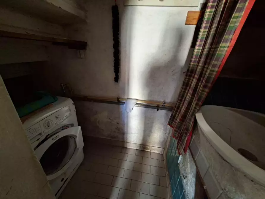 Immagine 13 di Appartamento in vendita  a Vicopisano