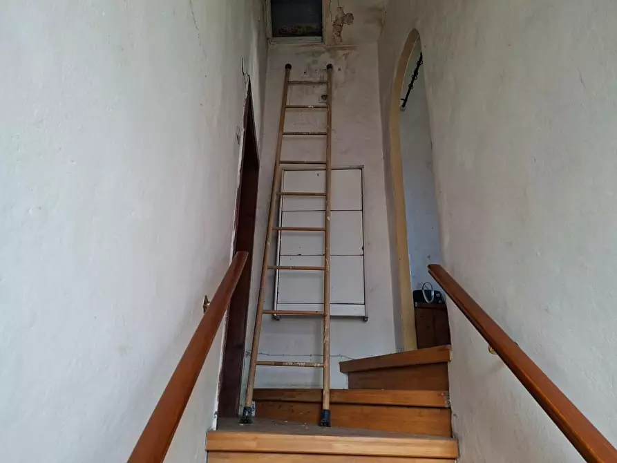 Immagine 8 di Appartamento in vendita  a Vicopisano