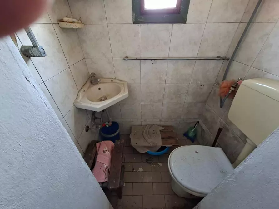 Immagine 16 di Appartamento in vendita  a Vicopisano