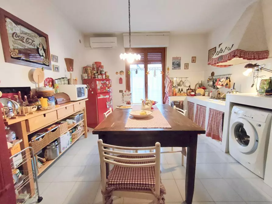 Immagine 7 di Appartamento in vendita  a Cascina