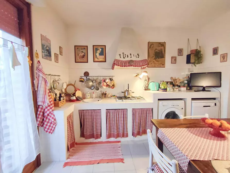 Immagine 11 di Appartamento in vendita  a Cascina