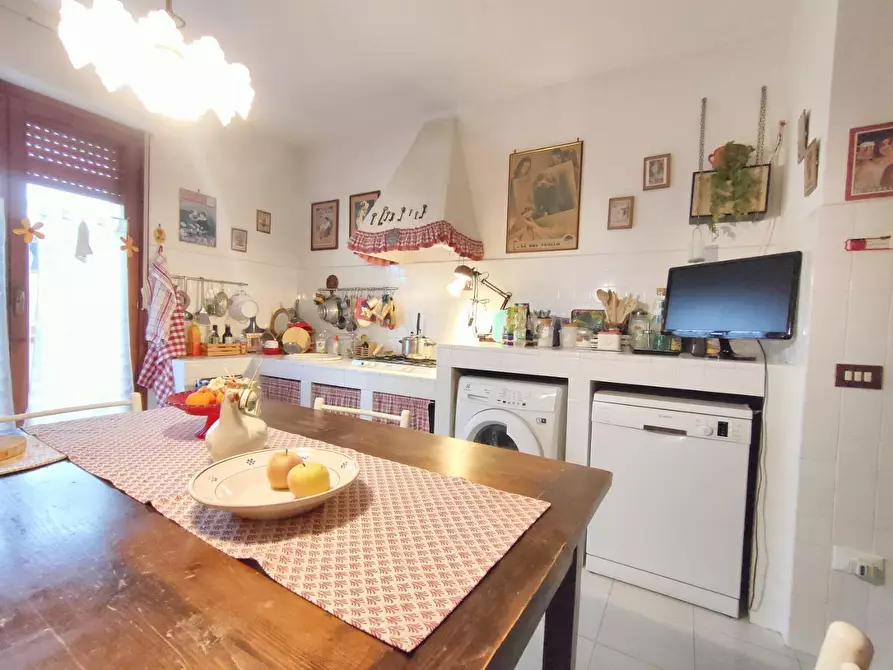 Immagine 9 di Appartamento in vendita  a Cascina