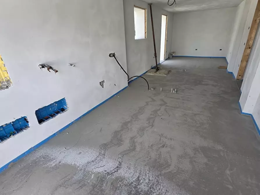 Immagine 10 di Villa in vendita  a Calcinaia