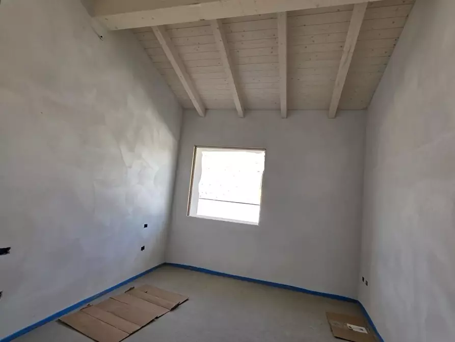 Immagine 15 di Villa in vendita  a Calcinaia