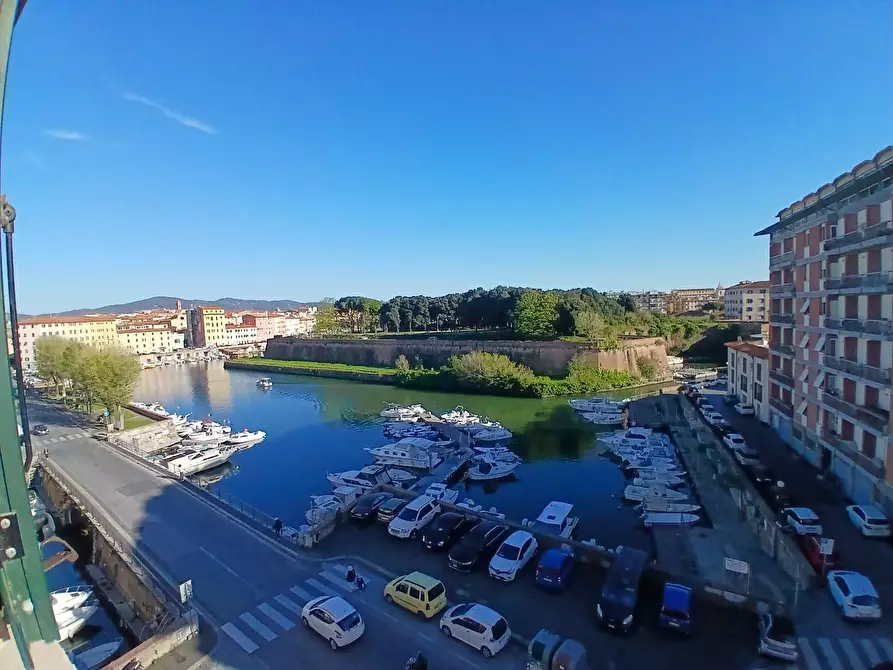 Immagine 1 di Appartamento in vendita  a Livorno