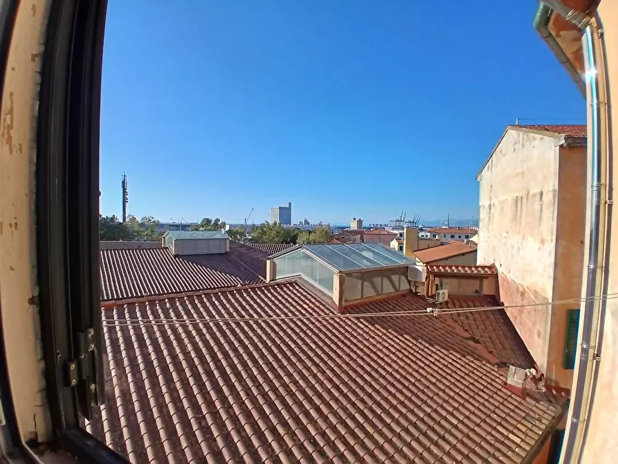 Immagine 2 di Appartamento in vendita  a Livorno