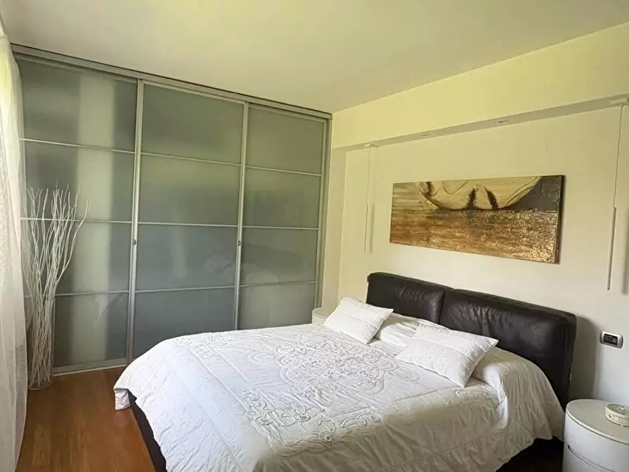 Immagine 48 di Villa in affitto  a Pietrasanta