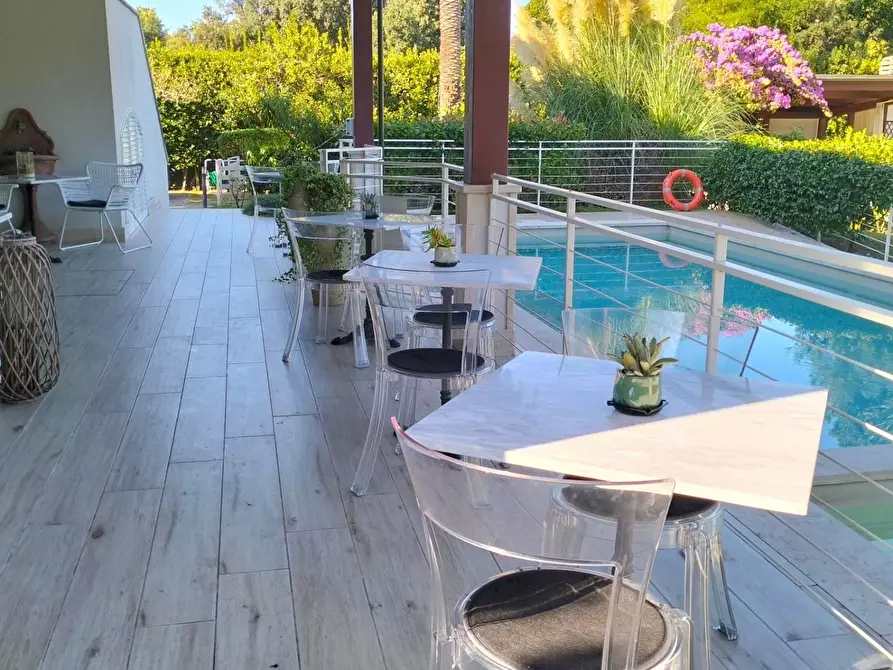 Immagine 11 di Villa in affitto  a Pietrasanta