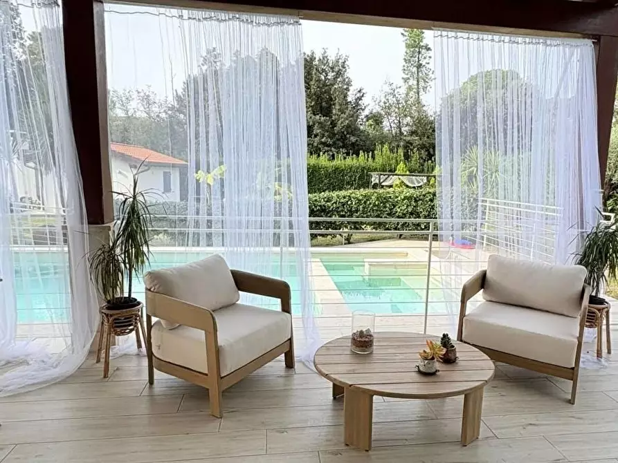 Immagine 23 di Villa in affitto  a Pietrasanta