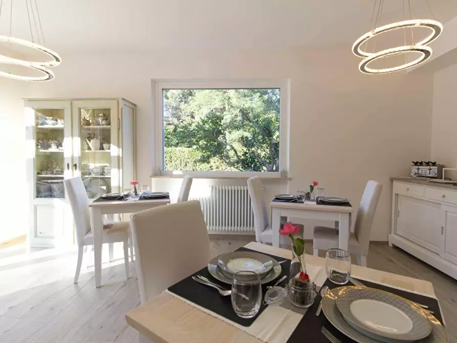 Immagine 25 di Villa in affitto  a Pietrasanta