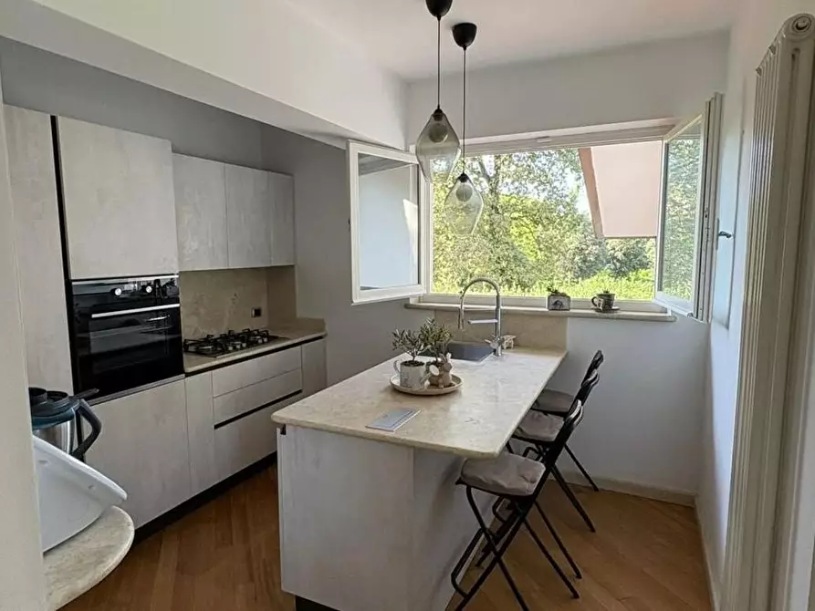 Immagine 33 di Villa in affitto  a Pietrasanta