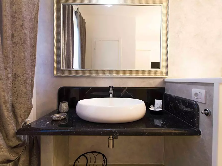 Immagine 53 di Villa in affitto  a Pietrasanta