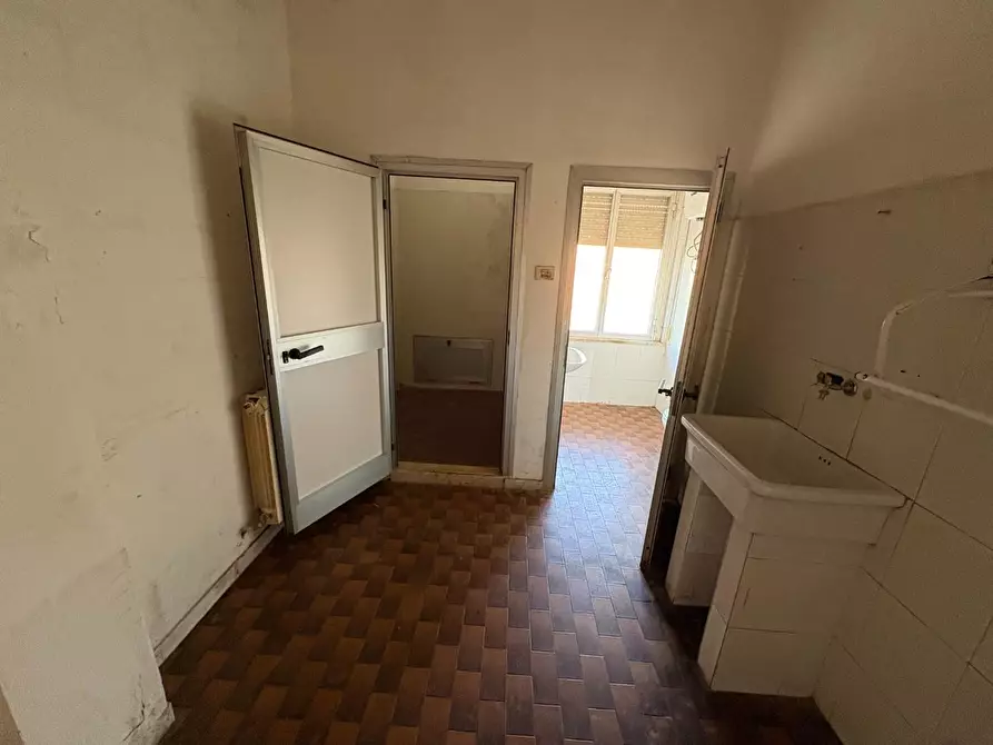 Immagine 10 di Capannone industriale in vendita  a Monteriggioni