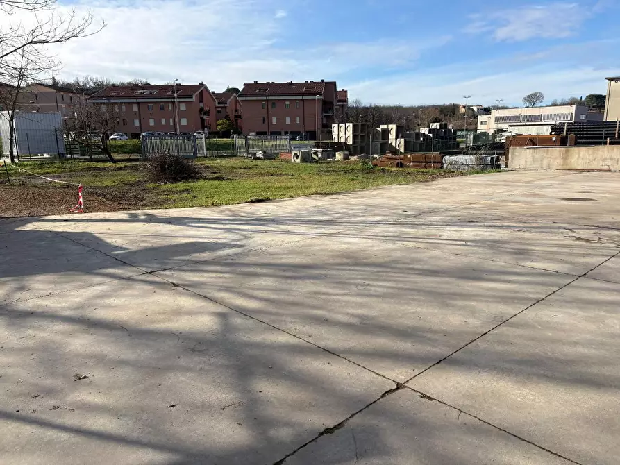 Immagine 15 di Capannone industriale in vendita  a Monteriggioni