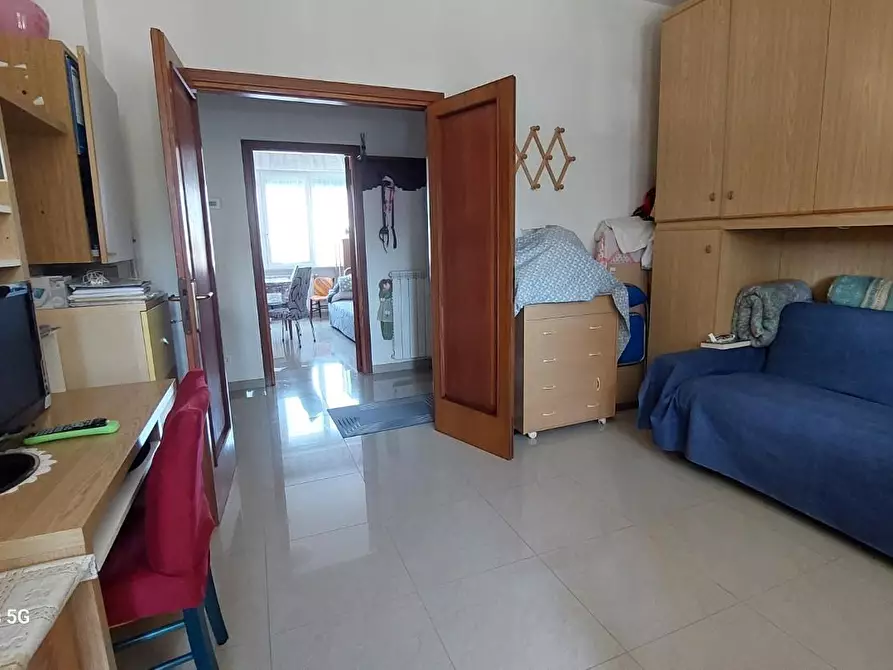 Immagine 10 di Appartamento in vendita  a Livorno