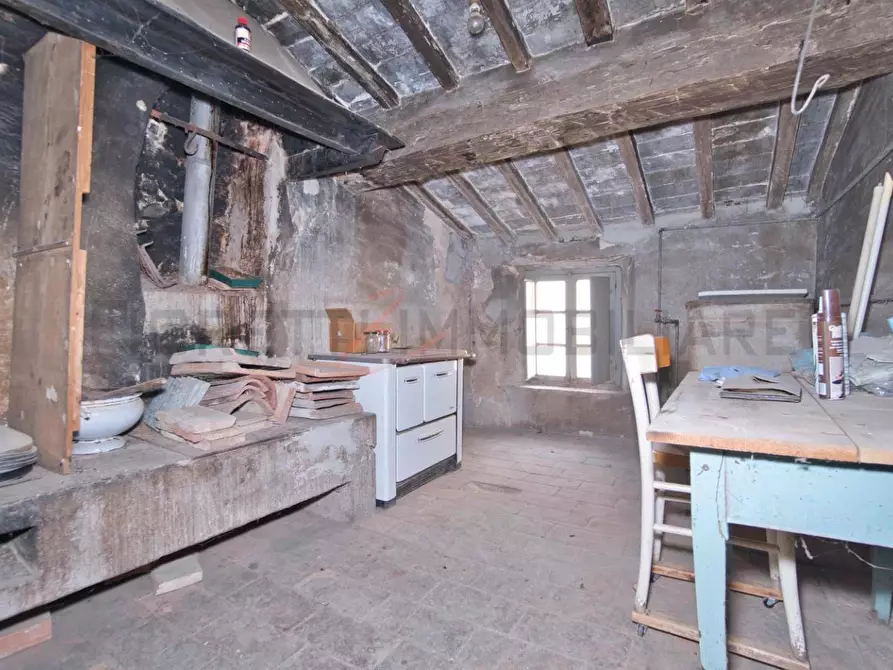 Immagine 27 di Appartamento in vendita  a Pomarance