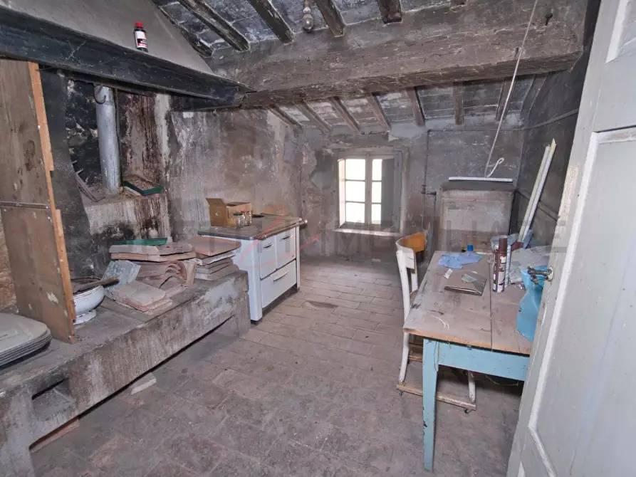 Immagine 28 di Appartamento in vendita  a Pomarance