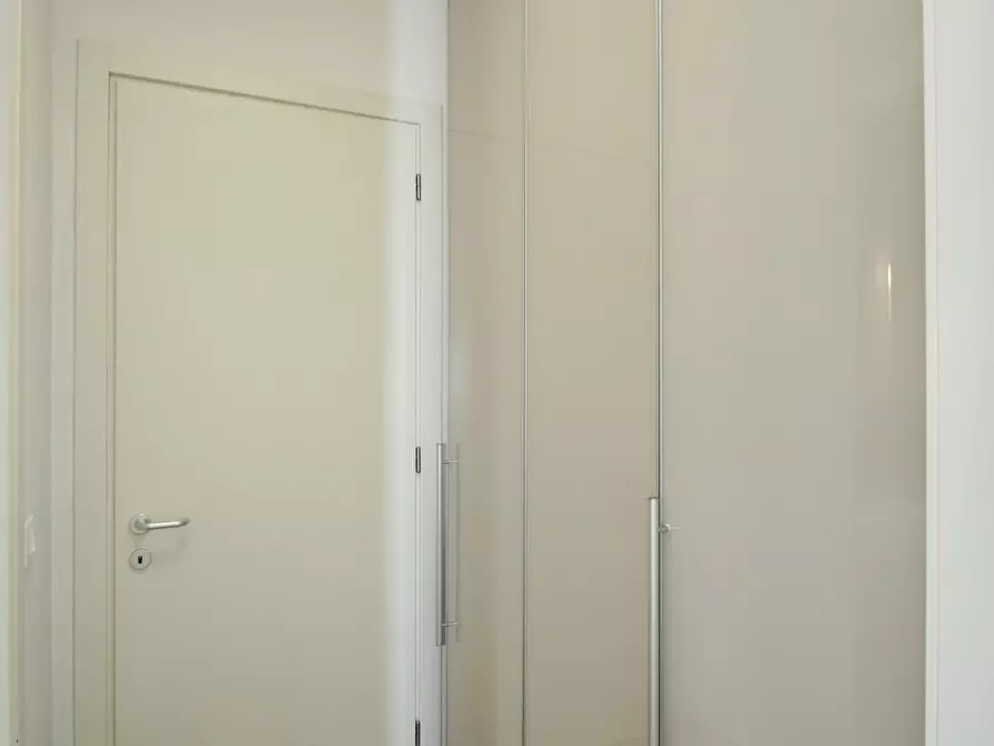 Immagine 12 di Appartamento in vendita  a Pisa