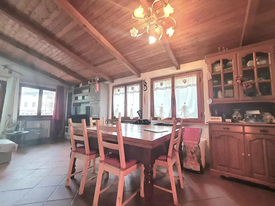 Immagine 13 di Villa in vendita  a Villa Basilica