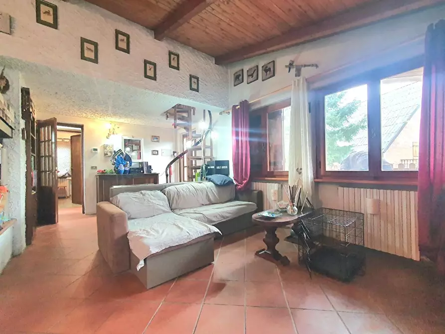 Immagine 7 di Villa in vendita  a Villa Basilica