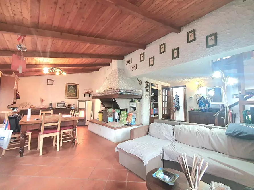 Immagine 9 di Villa in vendita  a Villa Basilica