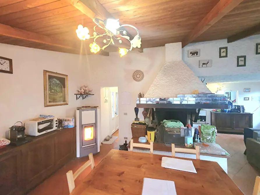 Immagine 11 di Villa in vendita  a Villa Basilica