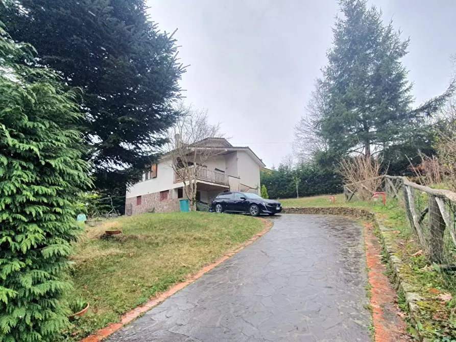 Immagine 1 di Villa in vendita  a Villa Basilica